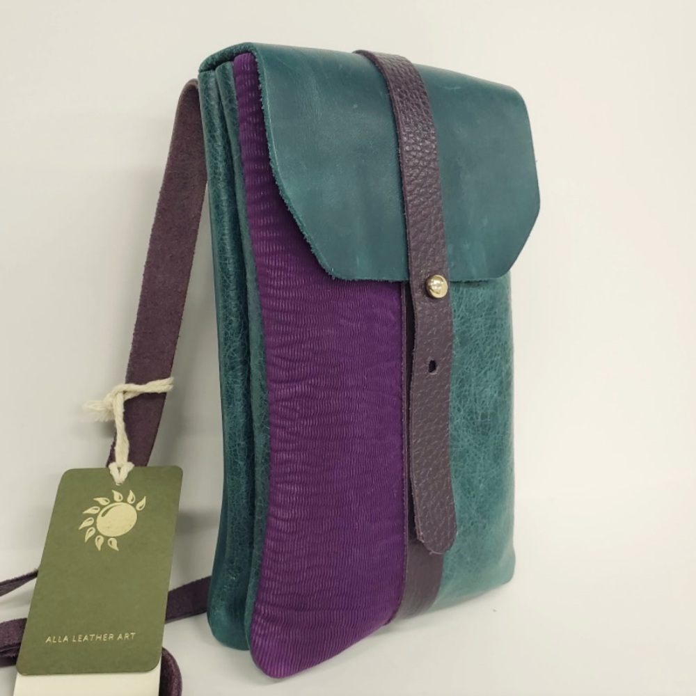- NWT  Alla Leather Art Multicolor  unisex phone or Small  Bag 4,5x7,5 …